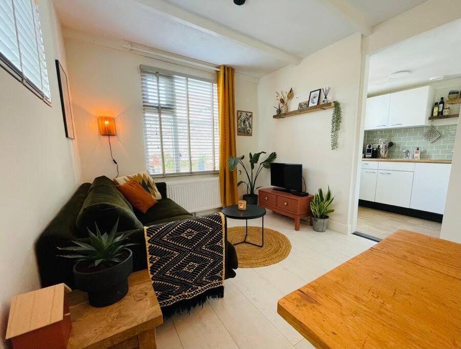 The Birdhouse, Tiny Home Close To The Beach 诺德韦克 外观 照片